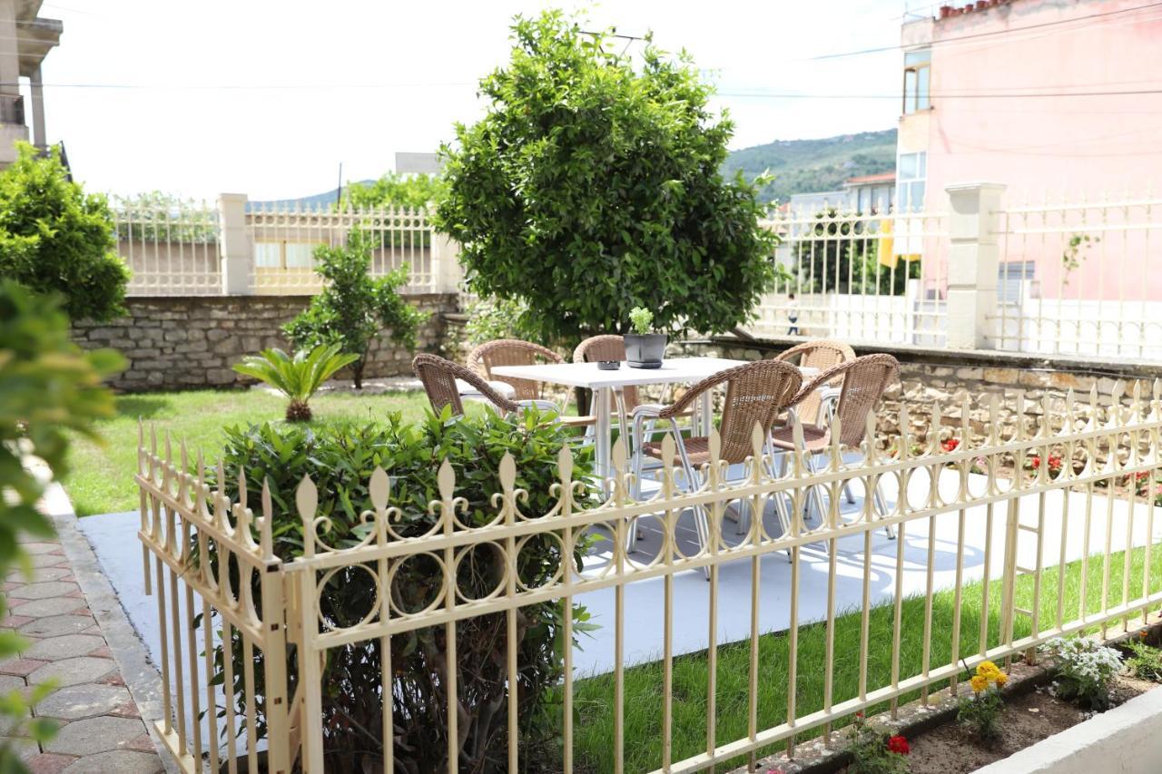 Hotel Vila Maledhi Berat Eksteriør bilde